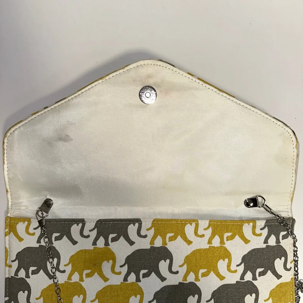 Women's Clutch Purse White/Yellow/Gray Elephant Print Chain Strap Canvas